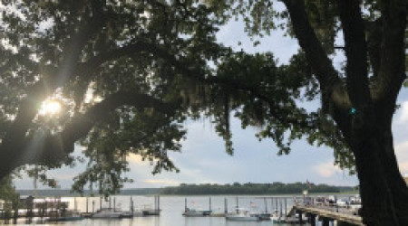 Skull Creek Boathouse